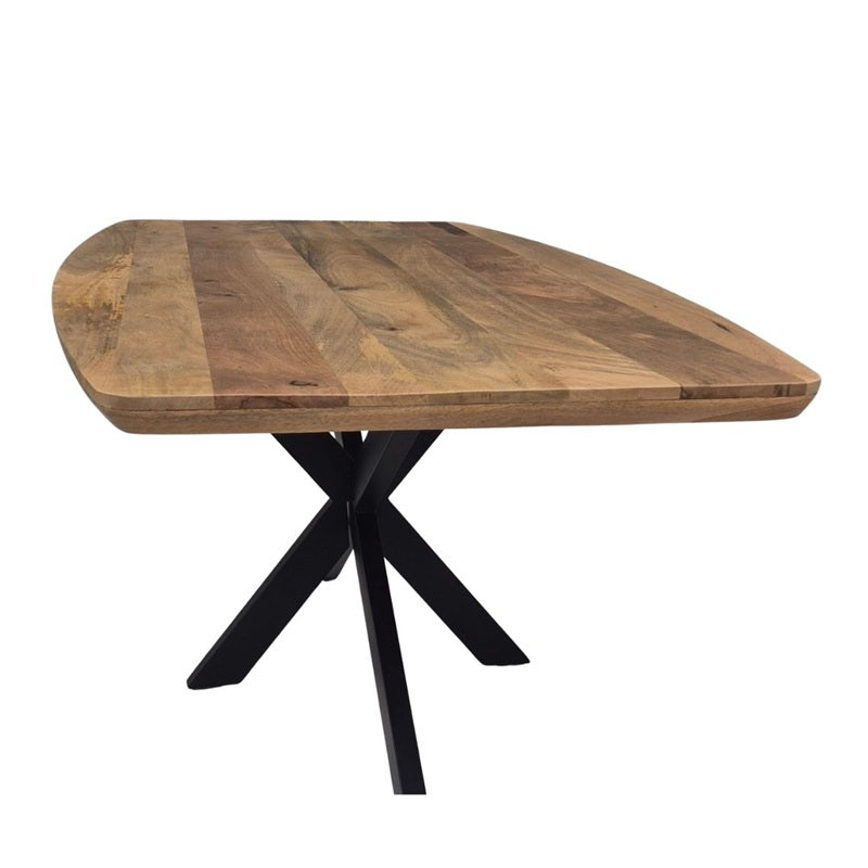 Eetkamertafel van massief mangohout met afgeschuine randen in een ton model.