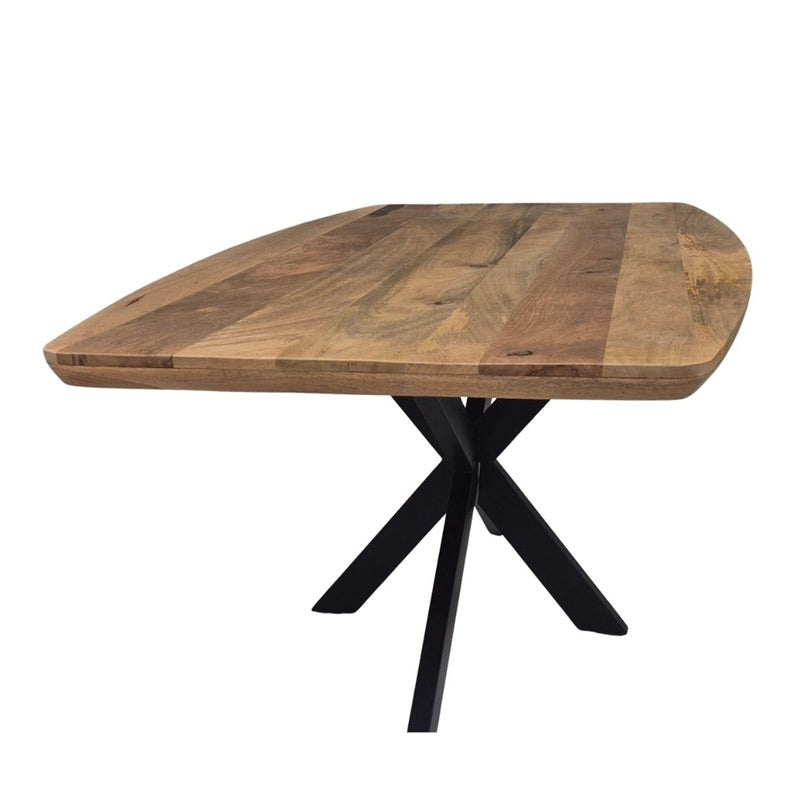 Tafel van massief mangohout met een zwart spider onderstel.