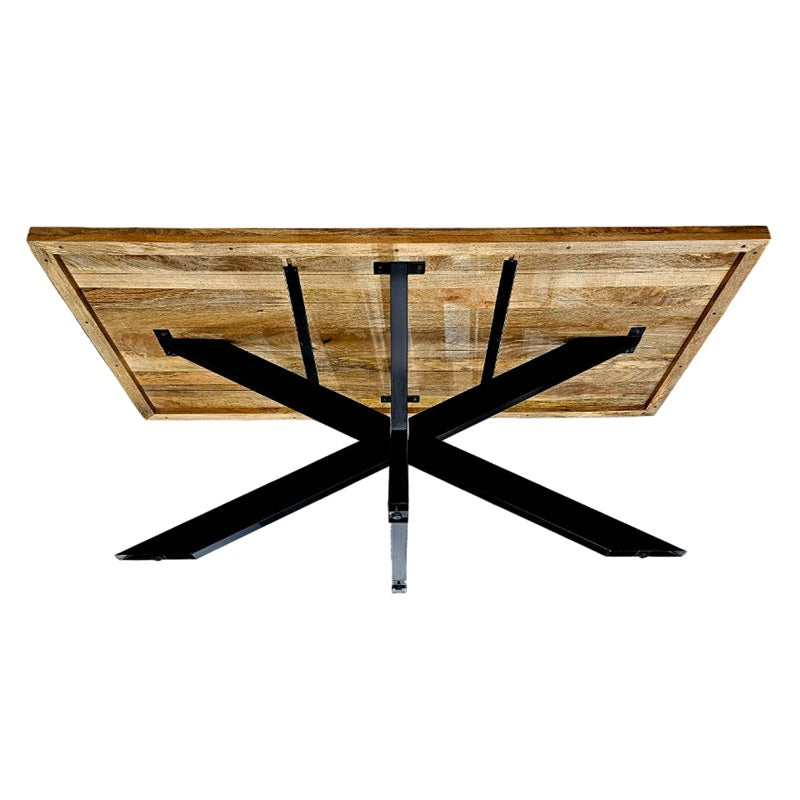 Onderaanzicht van de Dine Fine 200 diningtafel gemaakt van mangohout en met een matrix pootonderstel.
