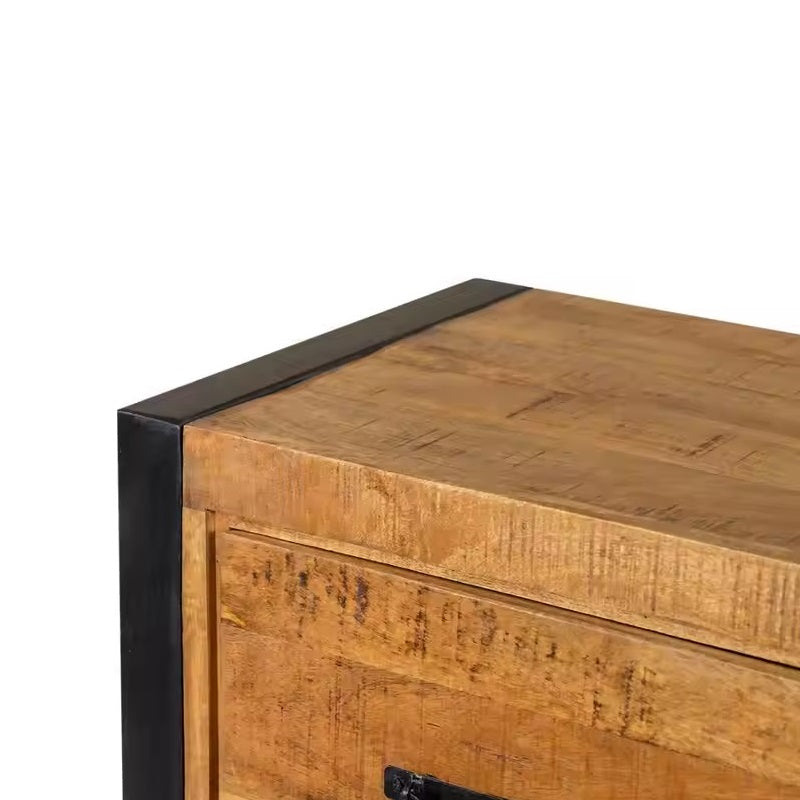 Industrieel mangohout dressoir en metaal.