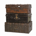 Antiek look vintage metalen kisten afkomstig uit de industrie.