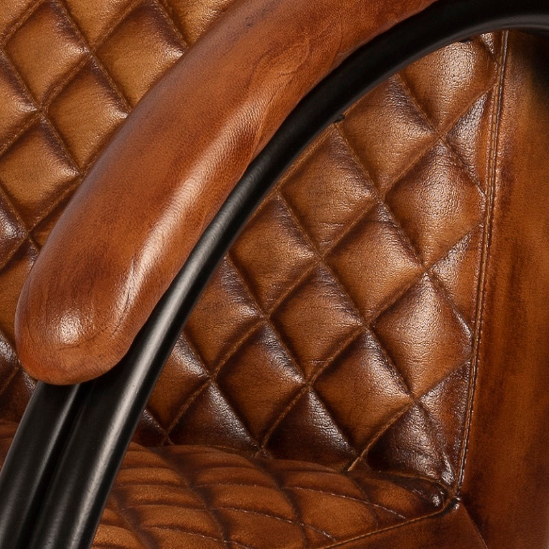 Detail afbeelding armlegger van de Romain fauteuil.