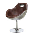 De Shelby fauteuil is een industriële stoel gemaakt van leer en metaal.