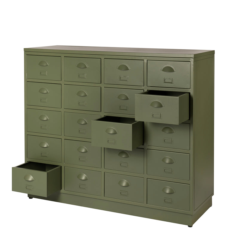 De ijzeren ladenkast Two Zero Groen heeft een antieke uitstraling door de klassieke productie methode en de refurbished afwerking.